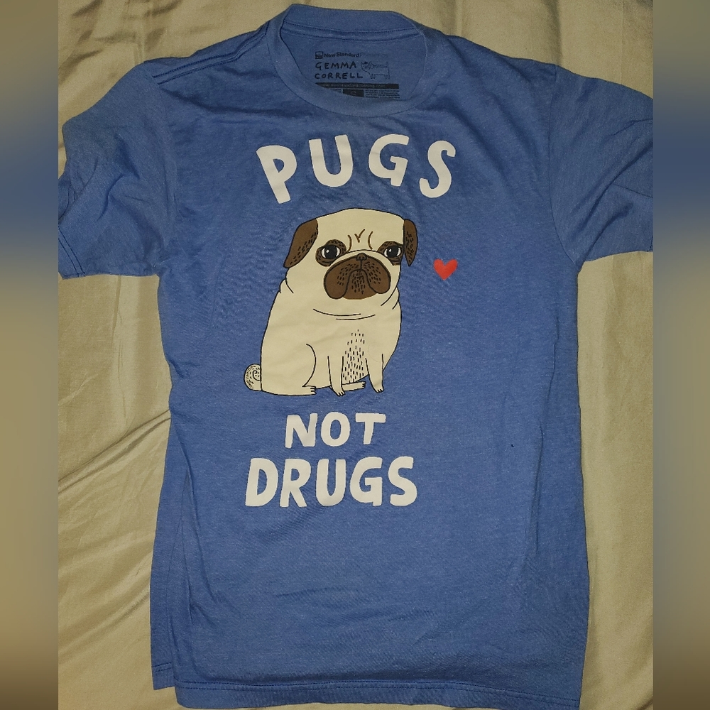 Pugs Not Drugs Urban Outfitter shirt, size S
